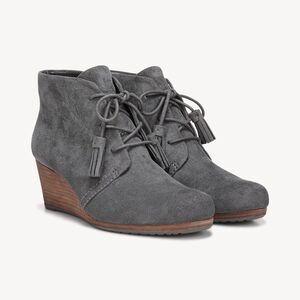 New without box - Dr.Scholls Gray Suede Ankle Boots - 8.5